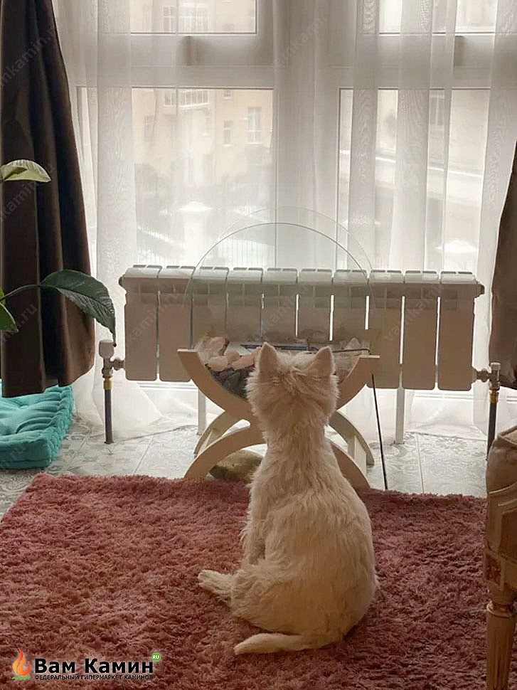 Биокамин напольный SteelHeat WOOD 500 молочный в интерьере